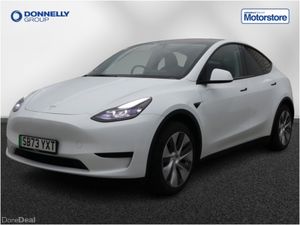 Tesla Model Y Hatchback - Image 2
