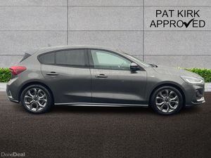 Ford Focus Hatchback ST-Line - Image 3