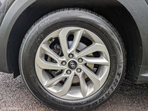 HYUNDAI TUCSON PREMIUM 2017 FULL SERVICE HISTORY - Image 3