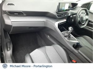 Peugeot 3008 1.2 PureTech 130bhp Allure - Image 4