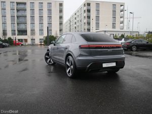 Porsche Macan Electric - Image 3