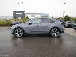 Porsche Macan Electric - Image 4