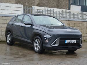 Hyundai KONA 1.6 HYBRID Signature Auto - Image 4