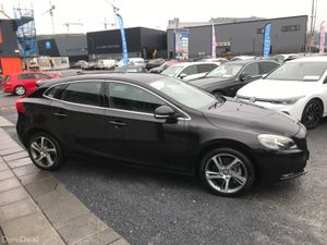 2016 Volvo V40 Automatic - Image 2