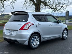 Suzuki Swift 2015 GLX 1.2 Automatic hybrid - Image 4