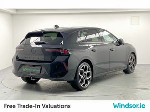 Opel Astra GS 1.2 Turbo 130PS 6 Speed - Image 4