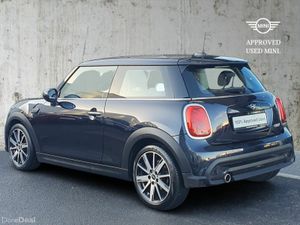 Mini Cooper 3-Door Cooper Classic - Image 3