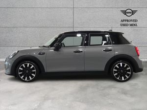 Mini Cooper 5-Door Cooper Exclusive - Image 4