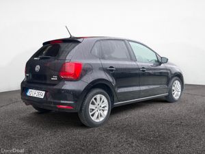 VOLKSWAGEN POLO 2015 AUTOMATIC - Image 3