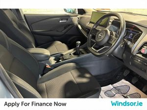 Nissan Qashqai 1.3 PET MILD HYBRID SV - Image 4