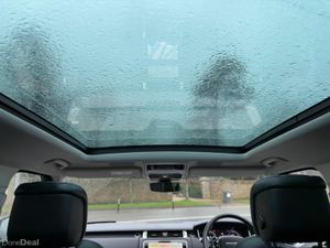 Land Rover Range Rover Sport P400e HSE PAN ROOF - Image 3