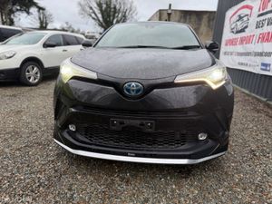 Toyota C HR 2018 - Image 2