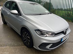 Volkswagen Polo 1.0 MPI 5SPEED 80HP 5DR LOW KMS! A - Image 2