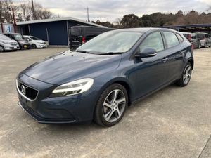 Volvo V40 ALLOYS // CRUISE CONTROL // BLUETOOTH - Image 4