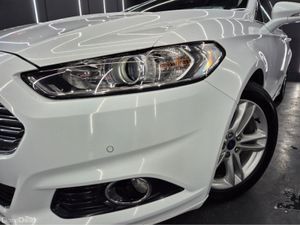 Ford Mondeo TITANIUM 1.5 TD 120PS 6SPEED 4DR - Image 4