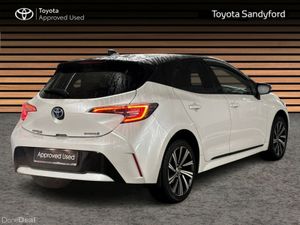 Toyota Corolla LUNA SPORT HATCHBACK // AIR CON // - Image 2