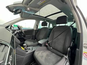 Volkswagen Tiguan ELEGANCE 1.4 HYBRID ** TOP SPEC - Image 2