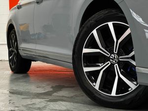 Volkswagen Passat GTE DSG #67 - Image 4