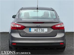 Ford Focus 1.6 TDCI 95PS ZETEC 4 DOOR - Image 2