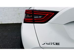 Nissan Juke LOW MILEAGE WITH REVERSE CAMERA + REAR - Image 3
