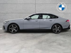 BMW 5-Series 520i M Sport Saloon - Image 4