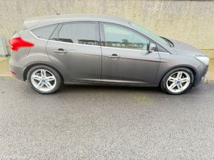 Ford Focus 2015 diesel - Image 2