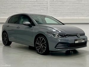 Volkswagen Golf Life 2.0TDI 115bhp 5dr Auto - 232 - Image 3