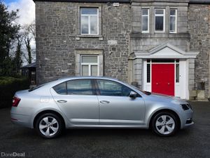 19 Skoda Octavia 1.0 tsi Ambition Automatic - Image 2
