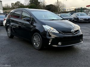 Toyota Prius 141 // 7 SEATER - Image 3
