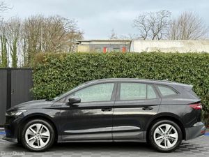 Skoda Enyaq SUITE IV 60 ** MASSIVE SPEC ** // LEAT - Image 3