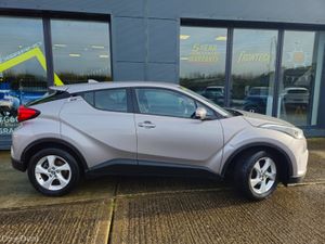 Toyota C-HR 1.2 TURBO PETROL LUNA - Image 4
