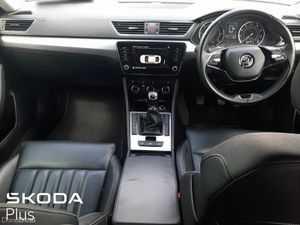Skoda Superb **FULL BLACK LEATHER** 2.0TDI 150HP M - Image 2