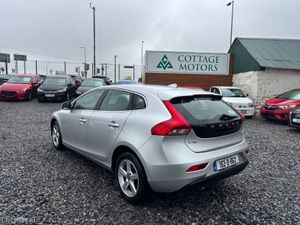Volvo V40 - Image 3