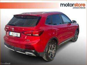 MG ZS Excite HEV **LIKE NEW / HUGE WARRANTY** - Image 2