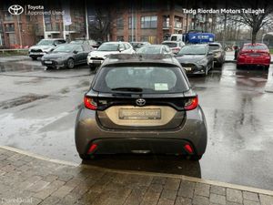 Toyota Yaris 1.0 LUNA 4DR - Image 4