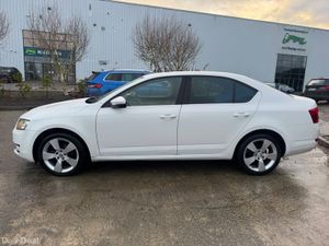 Skoda Octavia 2015 Automatic - Image 2