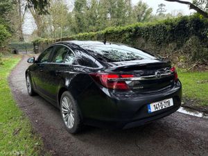 141 Opel Insignia Elite, Taxed & New NCT to 2027! - Image 2
