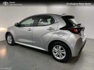 Toyota Yaris 1.5 HYBRID LUNA 4DR AUTO - Image 3