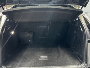 Peugeot 3008 ALLURE 1.6 BLUE HDI 120 4DR AUTO - Image 3