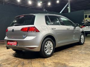 Volkswagen Golf AUTOMATIC 1.2L TSI - A/C HEATING C - Image 4