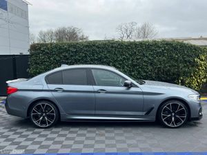 BMW 5-Series 530e M-SPORT COMPETITION 2.0 HYBRID / - Image 2