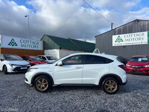 Honda Vezel 1.5 Auto Hybrid - Image 3