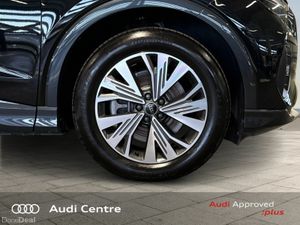 Audi Q4 e-tron 45 Sport Price new was € 59,980 - Image 3
