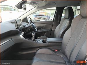 Peugeot 5008 1.2 PureTech 130bhp Allure - Image 3