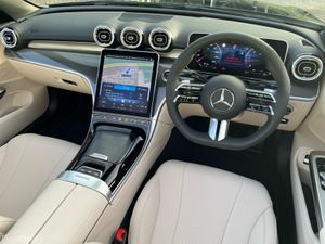 Mercedes-Benz CLE 220D AMG Line Plus MHEV Cabriole - Image 4