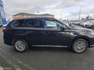 MITSUBISHI OUTLANDER 2.0 4H AUTOMATIC PHEV - Image 4