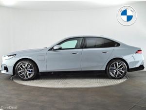 BMW 5-Series 530e M Sport Saloon - Image 3