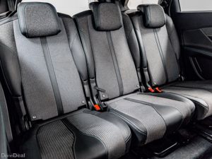 Peugeot 5008 Allure 1.5 Diesel Auto 130HP - 7 Seat - Image 4