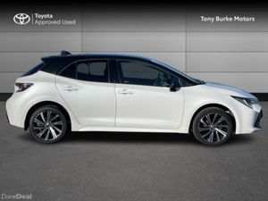 Toyota Corolla 5dr Hybrid - LunaSport Edition - LE - Image 3