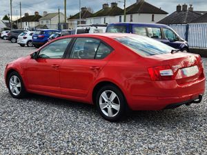 Skoda Octavia Automatic Diesel - Image 2